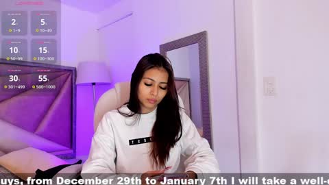 Snapshot of zaralim chatting on December 27, 2024, 12:01 pm Zara Lim  online show from December 27, 2024, 12:01 pm