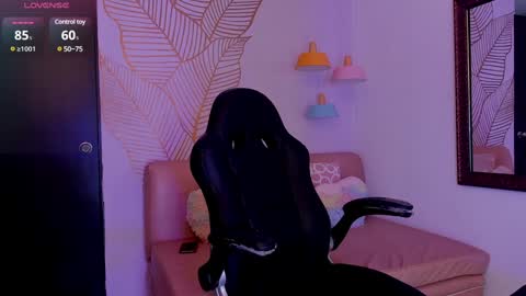 Snapshot of zaralim chatting on January 17, 2025, 11:59 am Zara Lim  online show from January 17, 2025, 11:59 am