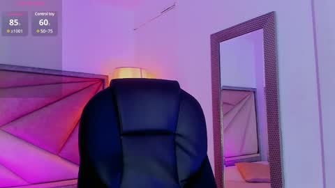 Snapshot of zaralim chatting on February 21, 2025, 3:32 pm Zara Lim  online show from February 21, 2025, 3:32 pm