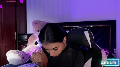 Snapshot of zaralim chatting on September 14, 2025, 9:47 pm Zara Lim  online show from September 14, 2025, 9:47 pm