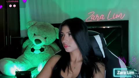 Snapshot of zaralim chatting on September 15, 2025, 3:56 pm Zara Lim  online show from September 15, 2025, 3:56 pm