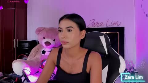 Snapshot of zaralim chatting on October 1, 2025, 6:14 pm Zara Lim  online show from October 1, 2025, 6:14 pm