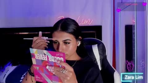 Snapshot of zaralim chatting on October 30, 2025, 9:59 pm Zara Lim  online show from October 30, 2025, 9:59 pm