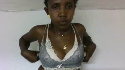 zaraodrica online show from November 22, 2025, 7:24 pm