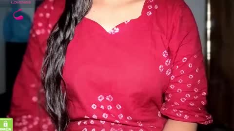 Snapshot of zararaina chatting on February 11, 2026, 2:05 am zararaina online show from February 11, 2026, 2:05 am