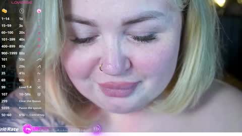 Lola online show from March 11, 2026, 9:32 pm