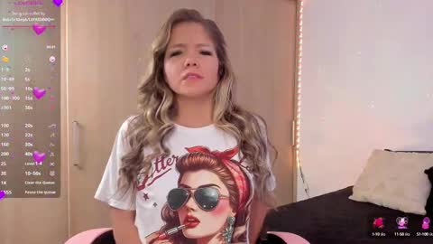 Mia online show from March 12, 2025, 10:16 am