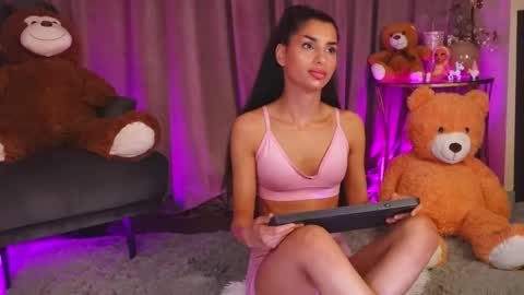 Snapshot of zariaavera chatting on May 15, 2026, 11:12 pm zariaavera online show from May 15, 2026, 11:12 pm