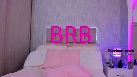 Snapshot of zarianaevanz chatting on January 12, 2025, 4:00 am Zariana online show from January 12, 2025, 4:00 am