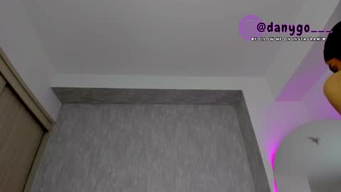 Snapshot of zarianaevanz chatting on March 1, 2025, 10:53 pm Zariana online show from March 1, 2025, 10:53 pm