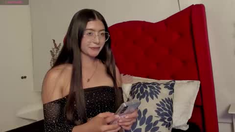 zariival online show from November 7, 2025, 10:54 pm