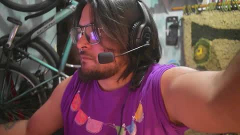 Zatth online show from March 18, 2026, 3:09 am