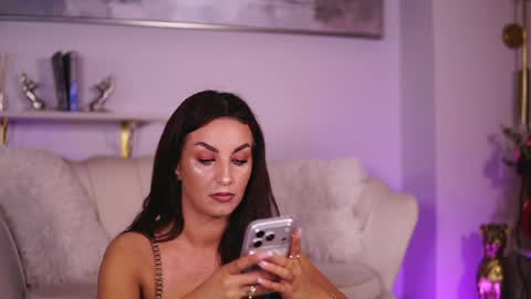 Snapshot of zayaseduce chatting on June 8, 2026, 3:18 am Mira online show from June 8, 2026, 3:18 am