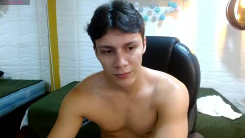 Snapshot of zayn_clausen chatting on May 12, 2026, 5:54 pm zayn_clausen online show from May 12, 2026, 5:54 pm