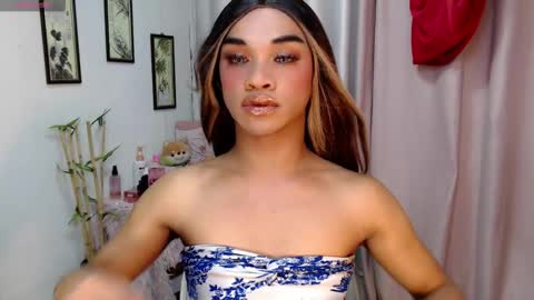 zaynelustts online show from December 21, 2025, 10:22 am