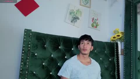 Snapshot of zaynmoretti chatting on July 10, 2026, 3:22 am zaynmoretti online show from July 10, 2026, 3:22 am