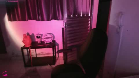 Zayra Pink online show from February 2, 2026, 1:15 am