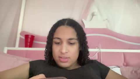 Snapshot of zaza__zariaa chatting on May 27, 2026, 8:50 pm ZAZA ZARIAA online show from May 27, 2026, 8:50 pm