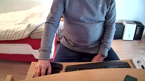 zebulon2023 online show from February 18, 2026, 11:17 am