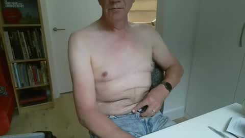 Snapshot of zeep16 chatting on September 17, 2025, 8:38 am zeep16 online show from September 17, 2025, 8:38 am