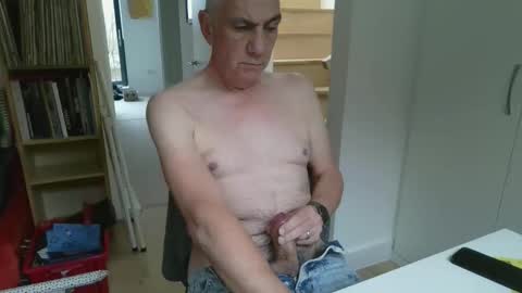 zeep16 online show from November 7, 2025, 10:15 am