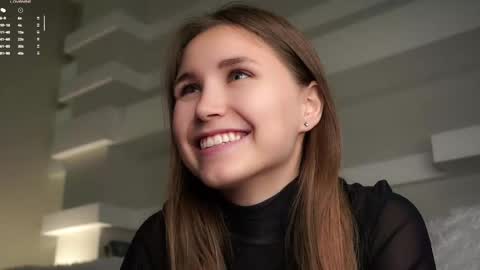 Emilia online show from September 14, 2025, 4:22 am