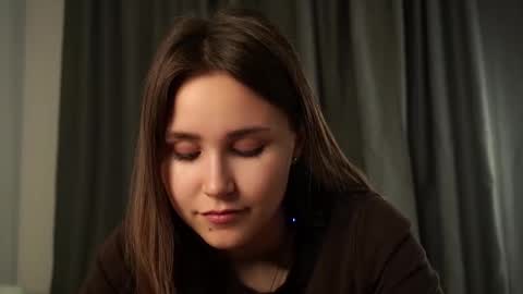 Emilia online show from September 26, 2025, 1:09 am