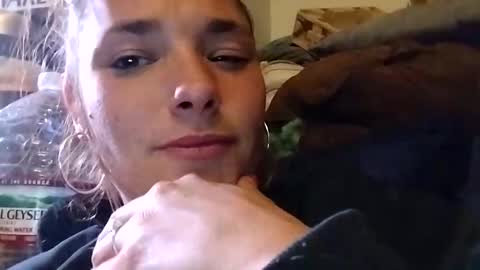 KENDAL Kaylee online show from October 27, 2025, 3:21 am