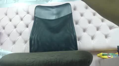 zelly_dirty online show from December 14, 2024, 1:05 pm