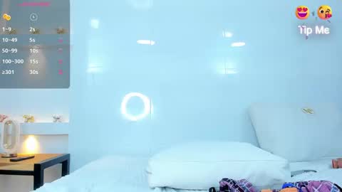 Zenda Evans online show from March 12, 2025, 10:26 am