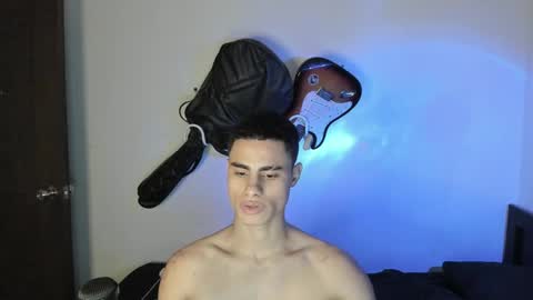 zenzhu online show from December 21, 2024, 10:40 pm