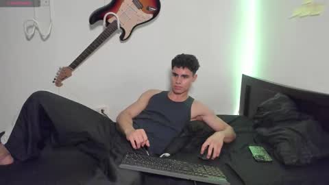 zenzhu online show from September 16, 2025, 5:08 am