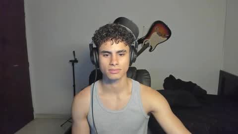 zenzhu online show from October 19, 2025, 1:28 am