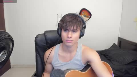 zenzhu online show from November 13, 2025, 7:35 pm