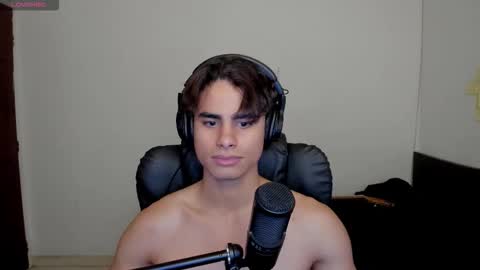 zenzhu online show from November 16, 2025, 10:15 pm