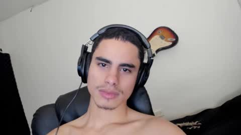 zenzhu online show from February 10, 2026, 3:43 am