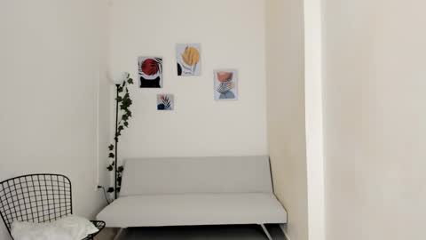 Snapshot of zenith_glow chatting on January 19, 2026, 2:59 am Zenith online show from January 19, 2026, 2:59 am