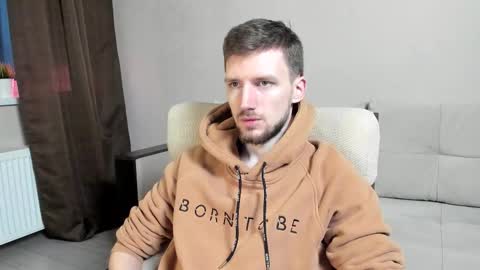 Andrew online show from September 18, 2025, 4:14 am