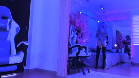    online show from February 9, 2025, 8:13 pm