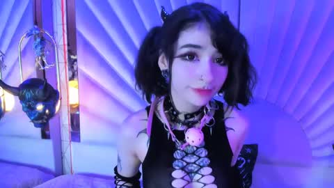    online show from February 11, 2025, 7:48 pm