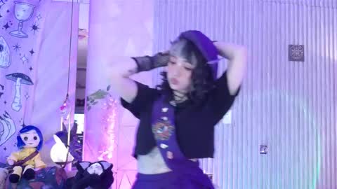    online show from November 20, 2025, 2:50 pm