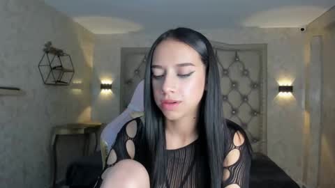 ZEPHYRA ANGELS online show from January 31, 2025, 9:48 pm