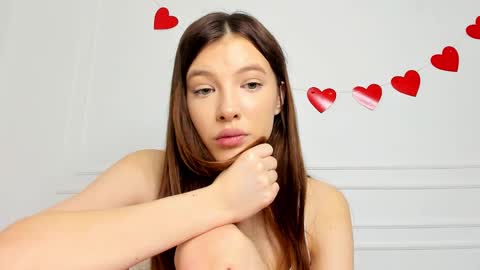 Snapshot of zerelle chatting on March 4, 2026, 11:38 am Ivy online show from March 4, 2026, 11:38 am