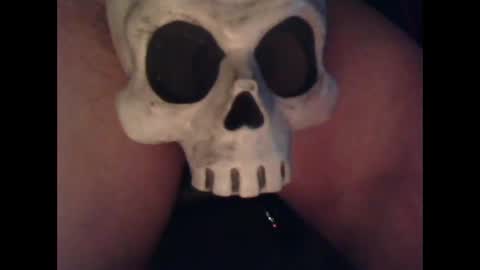 Snapshot of zeroandhero chatting on February 1, 2025, 11:54 am zero online show from February 1, 2025, 11:54 am