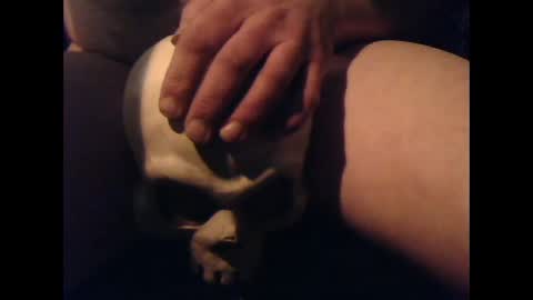 Snapshot of zeroandhero chatting on February 10, 2025, 12:52 am zero online show from February 10, 2025, 12:52 am