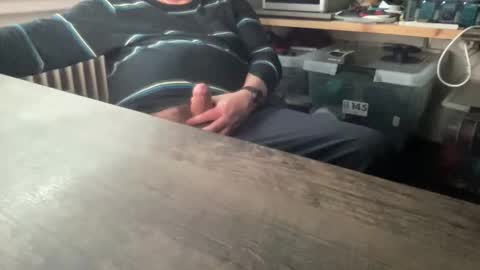 Snapshot of zeron900 chatting on October 5, 2025, 2:37 pm zeron900 online show from October 5, 2025, 2:37 pm