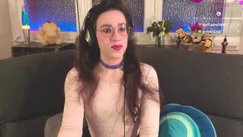 zesty_peach online show from March 23, 2026, 11:42 pm
