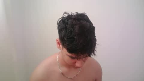 zeus_183 online show from February 8, 2026, 7:17 pm