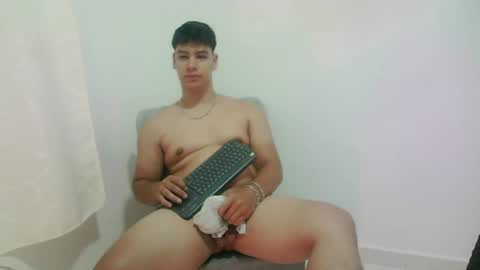 Snapshot of zeus_183 chatting on July 26, 2026, 3:47 am zeus_183 online show from July 26, 2026, 3:47 am