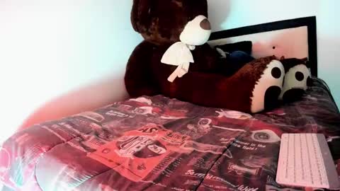 zeus online show from November 24, 2025, 11:26 pm